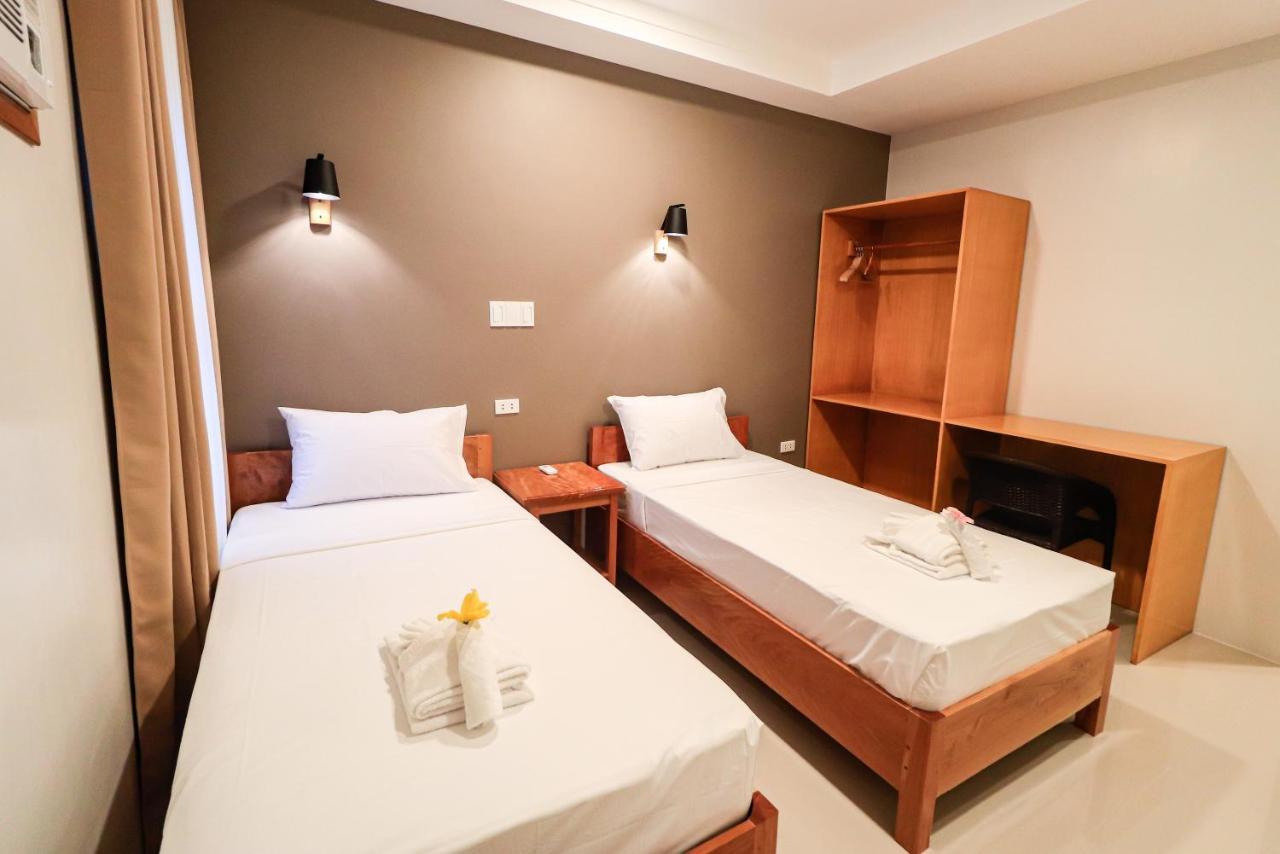 Josefina'S Tourist Inn Бусуанга Экстерьер фото